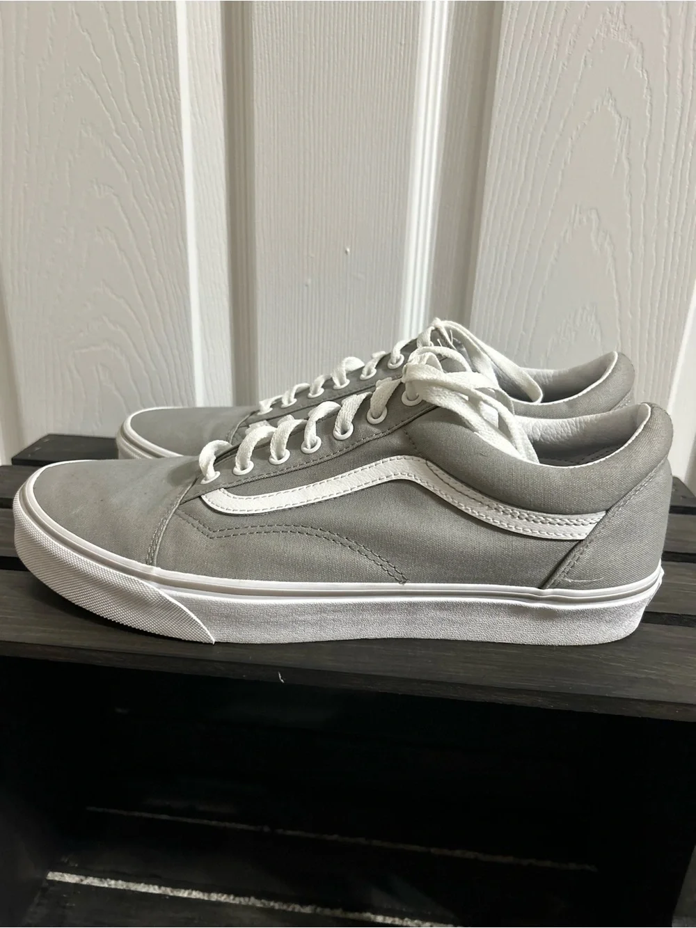 Vans Classic Old Skool Lo Grey & White Mens Sneakers Sz 12 EUC
